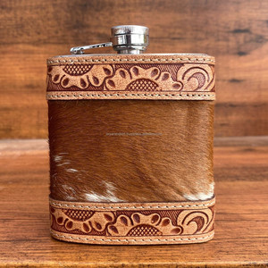 2025 Popular Customized Whiskey Liquor Wine Stainless Steel Hand Tooled Leather Hip Flask High Quality Cowhide Leather Hip Flask - Product Image 2