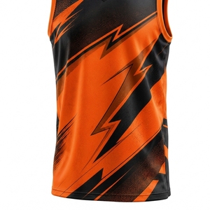 Maillot de basket-ball de qualité professionnelle, conçu pour l'entraînement et les compétitions de basket-ball en salle et en extérieur. - Product Image 4