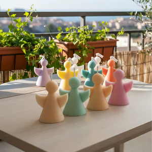 Mini bougie décorative en forme d'ange – Décoration d'intérieur et article cadeau pastel - Product Image 3