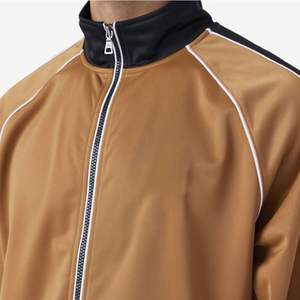 Ensemble de survêtement sportif personnalisé pour homme, survêtement de jogging en polyester de qualité supérieure, tenue de sport pour la course à pied, vêtements de sport pour homme - Product Image 4
