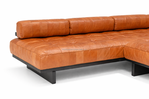 Canapé Chesterfield en L industriel, revêtement en cuir véritable, structure métallique durable, deux places, design moderne pour hôtel et salon - Product Image 4