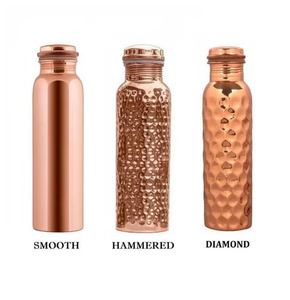 Bouteille d'eau en cuivre de qualité supérieure, design tendance, revêtement durable, idéale pour la table de cuisine, vente en gros, approvisionnement en vrac - Product Image 4