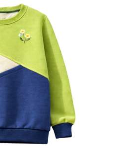 Sudadera Personalizada para Mujer en Verde Lima y Azul Marino, Cuello Redondo, Felpa Suave, Informal, para Invierno, con Detalle Bordado - Product Image 4