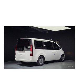 Hyundai Staria Tourer 2023 de 9 Plazas, 67,414 km, Diésel, Caja de Cambios Automática, Asientos de Cuero, Volante a la Izquierda - Product Image 2