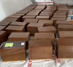 Urna de Madera Hecha a Mano, Caja de Cremación en Forma de Cubo, Acabado en Madera Natural, Duradera, Recuerdo Conmemorativo para Adultos - Product Image 6