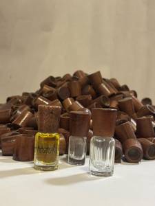 Bouteilles en verre avec bouchon en bois - Product Image 1