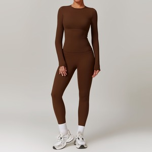 Conjunto de Yoga de Lujo, Ropa Deportiva Premium sin Costuras, Elástica y Transpirable - Product Image 5