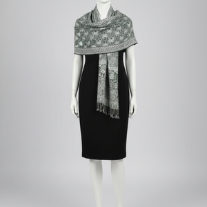 Pashmina Larga de Viscosa Duradera Hecha a Mano AHE al por Mayor |   Chal de Invierno con Diseño Floral Paisley y Tacto de Cachemira - Product Image 1