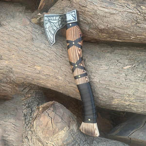 ขวานไวกิ้งนอร์ส ลายแบบดั้งเดิมของชาวนอร์ดิก หัวเหล็กคาร์บอน ด้ามไม้ ของสะสมสำหรับนักสะสมและของตกแต่ง - Product Image 2