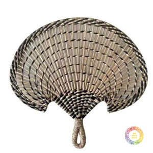 Éventail en Palmier Naturel Écologique Fait Main en Paille – Ventilateur Décoratif Durable pour la Maison, Mariages, Plages et Complexes Hôteliers – Vente en Gros - Product Image 2
