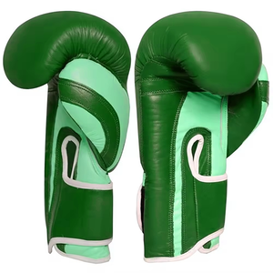 Gants de boxe professionnels en cuir de qualité supérieure, logo personnalisé, fermeture à lacets, design absorbant les chocs, pour MMA et kick-boxing unisexe - Product Image 4