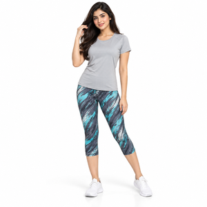 Women <b>Capri</b> <b>Legging</b> Made With Stretchable Fabric Comfortable Fit Breathable Construction Moisture Wicking Performance Elastic - Product Image 1