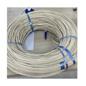 Matériau naturel en rotin pelé du Vietnam pour la fabrication de meubles, le tressage de paniers et l'approvisionnement en artisanat de la verrerie. - Product Image 1