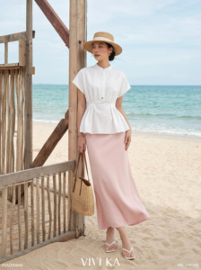 Blusa de Lino Blanca Casual para Mujer con Cuello Mandarín, Manga Corta con Botones, Estilo Peplum, Transpirable, Primavera-Verano, Estilo Minimalista VENUS - Product Image 4