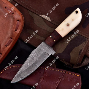 มีดพับเหล็กดามัสกัส UA Supplies ทำมือ ทรงดรอปพอยต์ สำหรับพกพาและตั้งแคมป์ ด้ามทำจากกระดูกอูฐ คมกริบ 58 HRC ทนทาน - Product Image 4