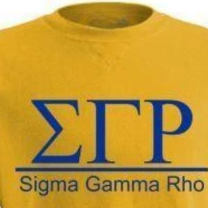 Sudadera con mensaje de Sigma Gamma Rho, dorada, para mujer, sudadera de forro polar con cuello redondo, diseño gráfico con letras, personalizada para universidad - Product Image 3