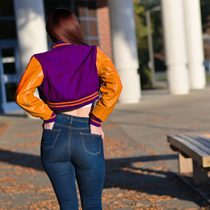 Blouson Bomber Femme Style Universitaire Violet Orange avec Manches en Similicuir – Vêtement Décontracté Tendance pour Dames - Product Image 4