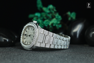 Reloj de Lujo para Hombre de Acero Inoxidable con Caja y Brazalete con Incrustaciones de Diamantes, Pantalla Analógica de Fecha, 38 mm - Product Image 4