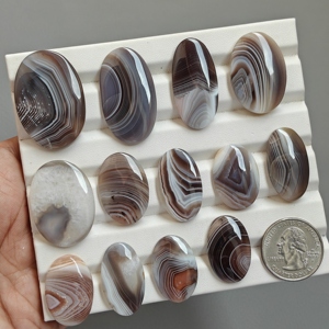 Lote de Cabujones de Ágata Natural de Botsuana, Formas Mixtas, Tamaños Variados, Lote de Piedras Preciosas al por Mayor para la Fabricación de Joyas - Product Image 1