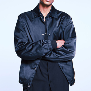 Veste bomber coupe-vent pour homme, couleur unie, col rabattable, fermeture à boutons, vêtement décontracté pour l'automne, longueur normale, 100% polyester - Product Image 5