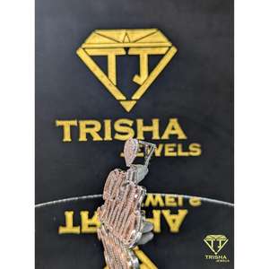 Colgante con Nombre Personalizado, con Incrustaciones de Diamantes Moissanite VVS, Plata 925, Estilo Rapero, Hip Hop, Joyería Personalizada de Trisha Jewels - Product Image 3