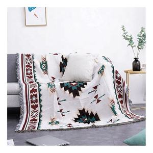 Haute qualité grande plaine noir polaire coton jeter couverture glands résistant à la décoloration tissé durable lit canapé utiliser Jacquard voyage - Product Image 3