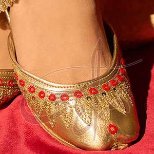 Zapatos Khussa para Mujer, Antideslizantes, Parte Superior de Cuero Sintético, Suela Antideslizante, Colores y Tallas Personalizables, Venta Directa de Fábrica desde Pakistán - Product Image 6