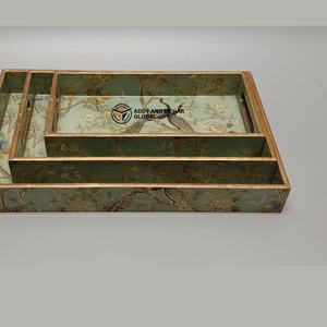 ชุดถาดเสิร์ฟลายเรขาคณิตสีเขียว 3 ชิ้น ทำจาก MDF และกระดาษ ถาดซ้อนกันได้ สำหรับตกแต่งบ้านสไตล์โมเดิร์นและใช้เสิร์ฟ - Product Image 3