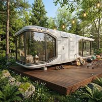 Lodge capsule spatiale portable de luxe, unité modulaire préfabriquée avec équipements complets pour le glamping, l'hôtellerie et l'hébergement panoramique