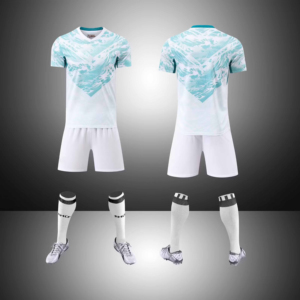 Uniforme de football personnalisable en polyester léger et écologique pour adultes, respirant et confortable, vêtements de sport de football courts - Product Image 4