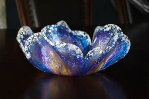 Bol en résine fait main, écologique, personnalisé, extra large, avec accents de paillettes argentées, décoration pour la maison et les fêtes - Product Image 4