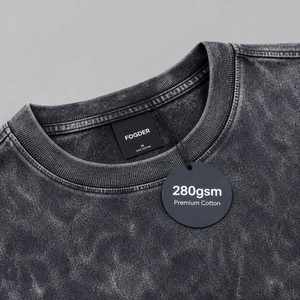 เสื้อยืดโอเวอร์ไซส์ผ้าฝ้ายพรีเมียมเนื้อหนัก 230gsm ซักย้อมแบบ Acid Wash ระบายอากาศได้ดี ดีไซน์เรียบง่าย พร้อมโลโก้ด้านหน้า สำหรับผู้ชาย - Product Image 1