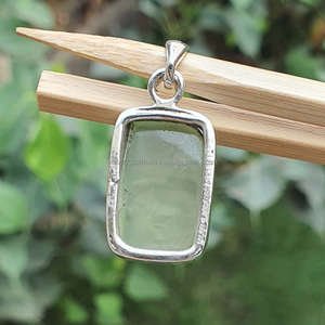 Colgante de Plata de Ley 925, collar con colgante de piedras preciosas de Prehnita, joyería de plata hecha a mano, regalo de joyería de Prehnita para su madre - Product Image 2