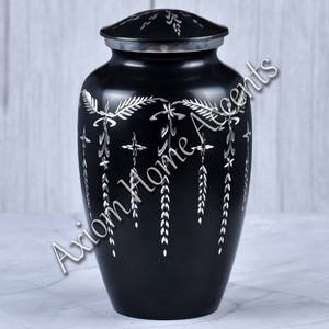 Urna de cremación de aluminio hecha a mano con acabado moderno Hermosa urna de tributo por Axiom Home Accents - Product Image 3