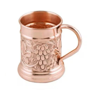 Mug Moscow Mule en cuivre pur fait main avec motif de raisin en relief antique, chopes à bière vintage en cuivre pour bar à domicile - Product Image 1