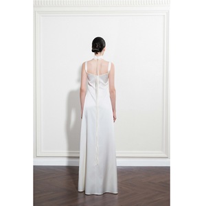 Vestidos Elegantes para Mujer con MOQ Bajo, Vestido Casual de Verano RIEL DRAPELESS DRESS MISSION SATINA-line, Vestidos Casuales Modernos y Lujosos - Product Image 3