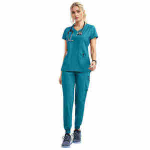 Ensemble de Blouses Médicales Unisexe en Coton Écologique de Haute Qualité 100% Coton, Pantalon Jogger Extensible, Vente en Gros - Product Image 1