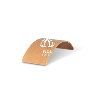 Planche d'équilibre en bois très demandée pour enfants, entraînement au contrôle corporel et jeu actif avec finition bois lisse - Product Image 1