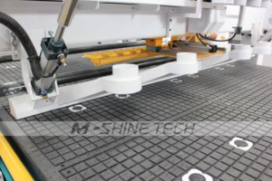 Routeur CNC ATC 1325/2128/2130 multifonctionnel à cinq axes avec lame de <span class=keywords><strong>scie</strong></span> et perceuse pour la fabrication de meubles - Product Image 4