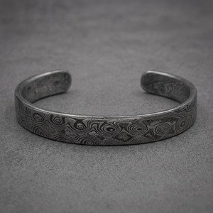 Brazalete de Acero de Damasco Forjado a Mano con Incrustaciones de Latón en Forma de Luna, Anillo de Juramento, Regalo para Él - Product Image 3