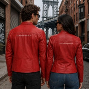 Chaqueta de Cuero Roja Unisex con Cuello Mao, Cierre Frontal y Diseño de Parche Personalizado - Product Image 5