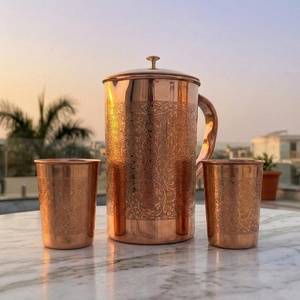 Carafe en cuivre polie faite à la main, pichet rustique artisanal en cuivre, carafe décorative en cuivre, accessoire de table artisanal en cuivre - Product Image 3