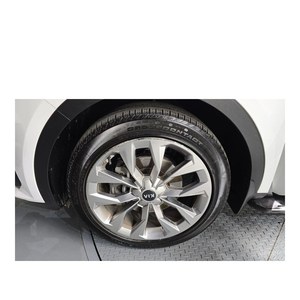 Para Kia Sorento Diésel 2.2 2WD Modelo Abril 2021 40.321 km Caja de Cambios Automática Volante a la Izquierda Estándar de Emisiones Euro V Cuero - Product Image 5