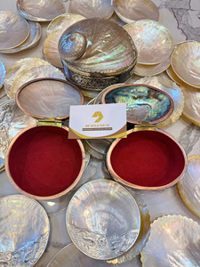 Handmade Eco-Friendly Polished <b>Abalone</b> <b>Shell</b> Jewelry Box Natural Shape Red Lining Angel Theme Antique Imitation Home Decoration - Product Image 1