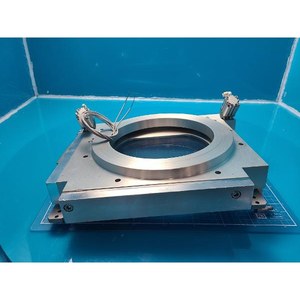 Conjunto de Puerta de Bloqueo de Carga Hitachi M-501AW, 1 Unidad, Usado, Piezas de Equipos Semiconductores Legacy - Product Image 1