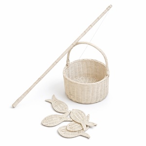 Juego de pesca de ratán con caña de pescar tejida y peces de juguete, juguetes educativos naturales para preescolares - Product Image 2