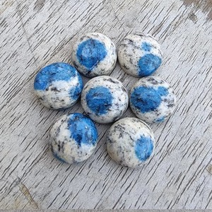 Piedras Preciosas Sueltas de Cristal de Jaspe K2 Natural de Grado AAA, Corte Cristalizado, Color Blanco Azulado, Certificadas por Terceros, Todos los Tamaños, Parte Posterior Plana - Product Image 3
