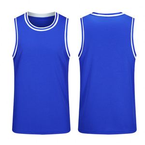 Débardeur de basketball personnalisé en gros pour hommes, avec impression par sublimation, en maille, pour l'entraînement - Product Image 2