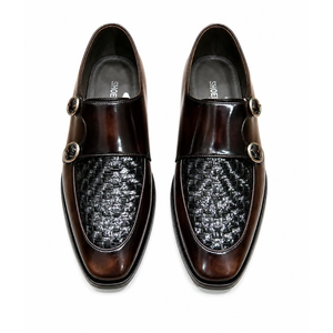 รองเท้าหนังผู้ชายแบบ Monk Strap หัวเหลี่ยม ลายตาราง ปิดด้วยหัวเข็มขัด หนังวัวแท้ พื้นยาง ใส่ได้ทุกฤดู - Product Image 1