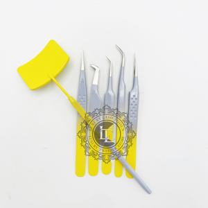 Pince à épiler professionnelle pour extensions de cils effet ombré argenté, en acier inoxydable durable avec revêtement en poudre, miroir pour cils individuels LUXURY LASH - Product Image 1